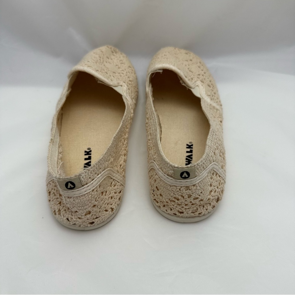 Cream Crochet Slip-On Flats Boho Grandmacore VTG Inspired Size 9.5 Airwalk 🧡 - Picture 6 of 10